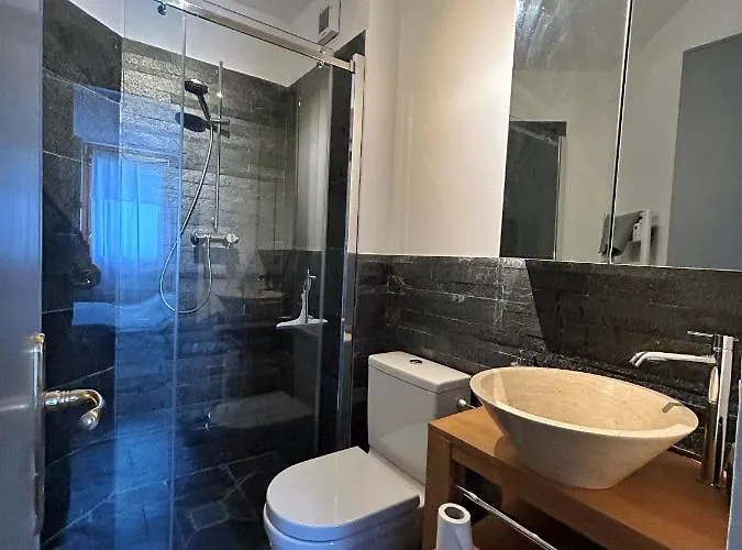 Giomein, Di Charme Artistico ,cir 1258 بيريوِل تْشيرفينيا