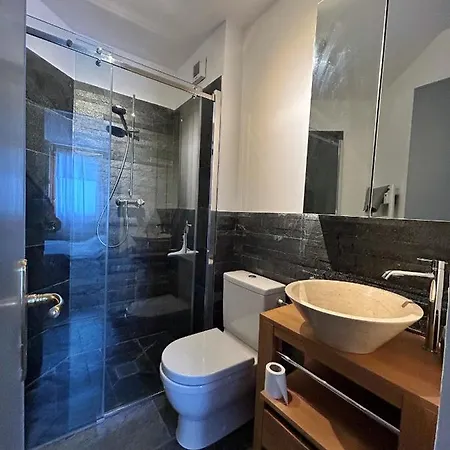 Giomein, Di Charme Artistico ,cir 0279 بيريوِل تْشيرفينيا