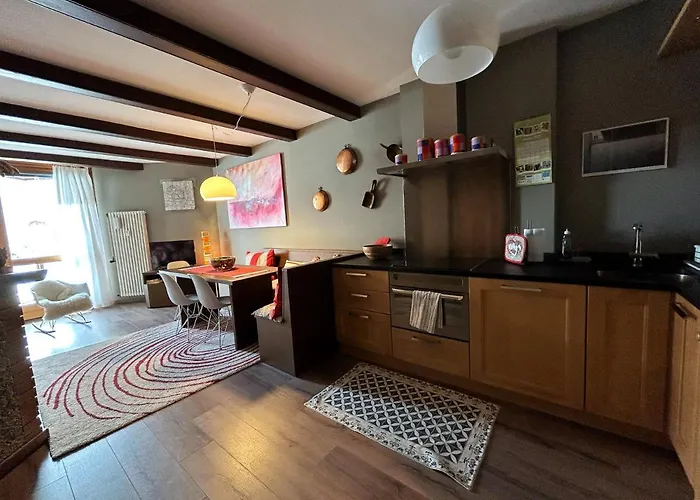 Giomein, Di Charme Artistico ,cir 1258 * Брей-Червінія