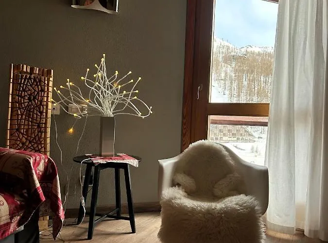 Giomein, Di Charme Artistico ,cir 1258